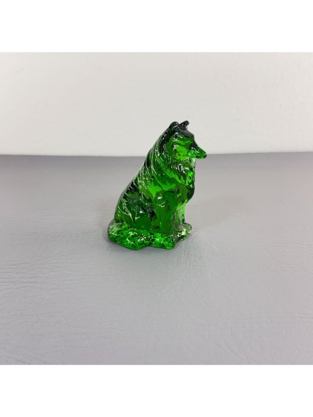 Vintage Mosser Glass Emerald Green Collie Dog Figurine Seated Shepherd 3.75" - Picture 2 of 14